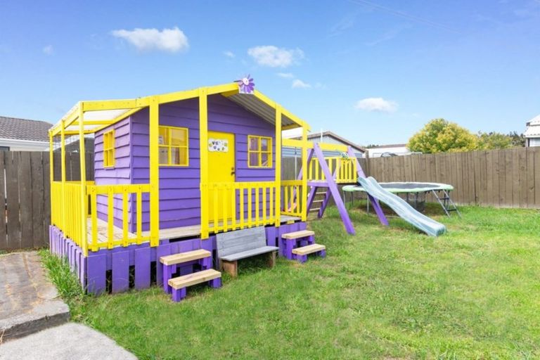 Photo of property in 21 Darnell Crescent, Clover Park, Auckland, 2019