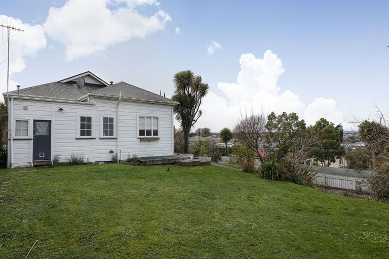 Photo of property in 4 Tiritoa Terrace, Feilding, 4702
