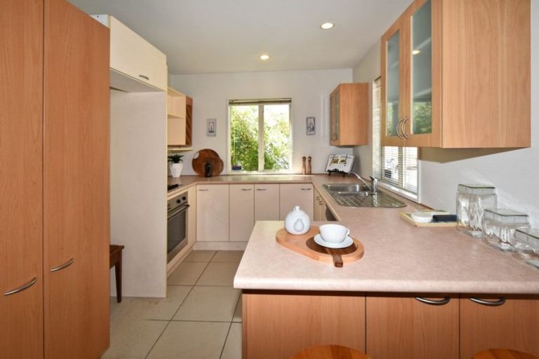 Photo of property in 66b Peverel Street, Riccarton, Christchurch, 8041