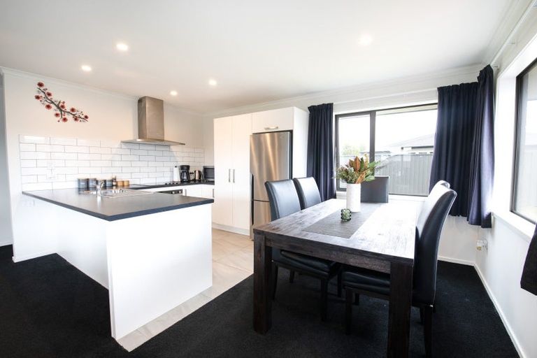 Photo of property in 21 Hurunui Drive, Te Awa, Napier, 4110