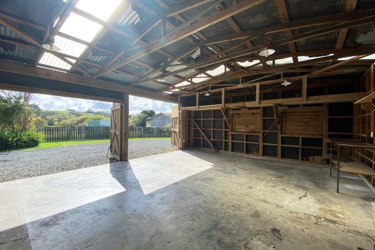 Photo of property in 688 Kahikatea Flat Road, Waitoki, Kaukapakapa, 0871