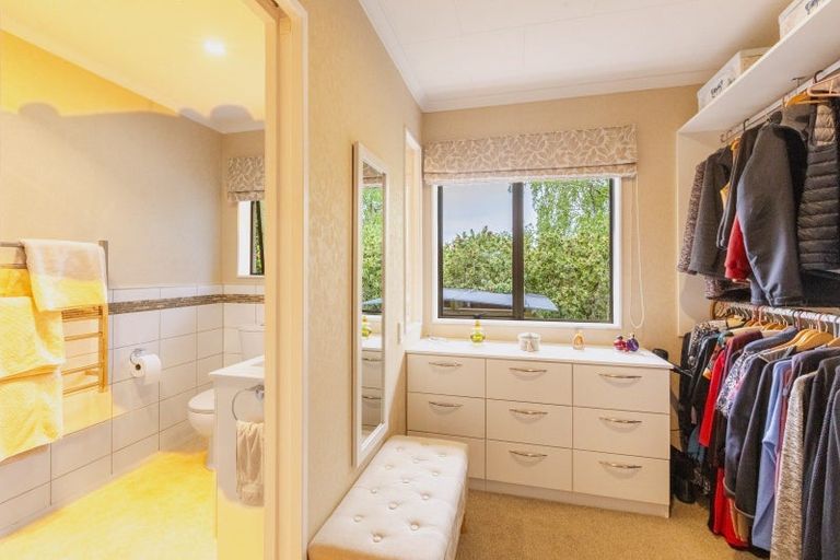 Photo of property in 25 Abbotsford Road, Waipawa, 4210