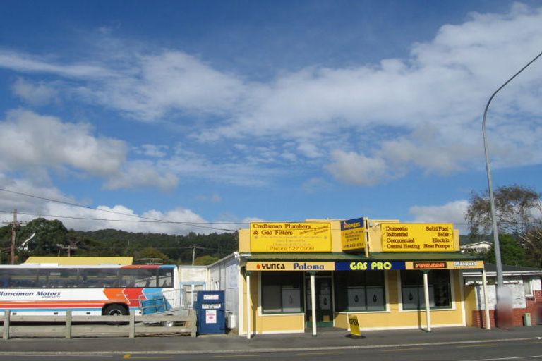 Photo of property in 242/244 Fergusson Drive, Heretaunga, Upper Hutt, 5018