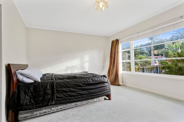 Photo of property in 120 Portage Road, New Lynn, Auckland, 0600