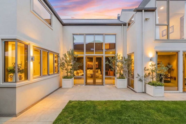 Photo of property in 131a Hamilton Avenue, Ilam, Christchurch, 8041