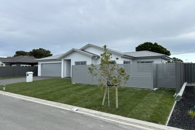 Photo of property in 17 George Yee Place, Taradale, Napier, 4112