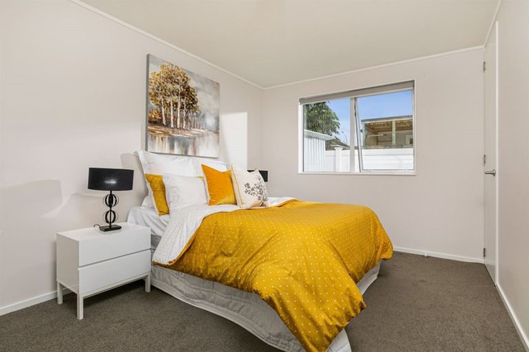 Photo of property in 685a Swanson Road, Swanson, Auckland, 0612