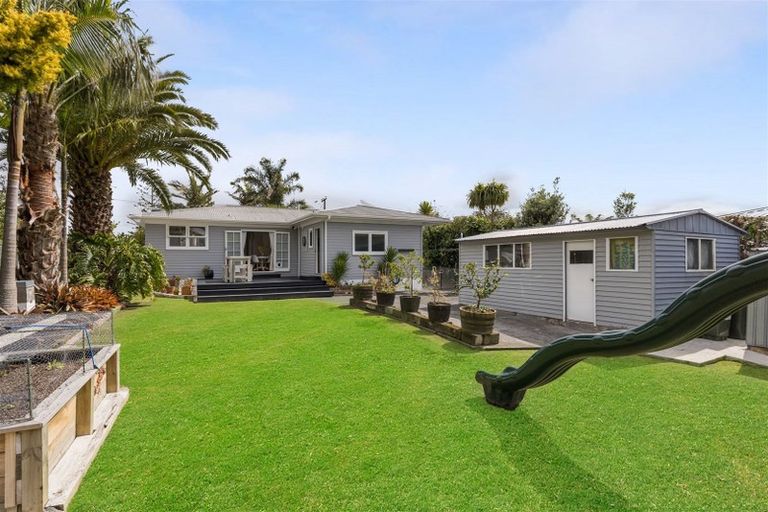 Photo of property in 253 Rangatira Road, Beach Haven, Auckland, 0626