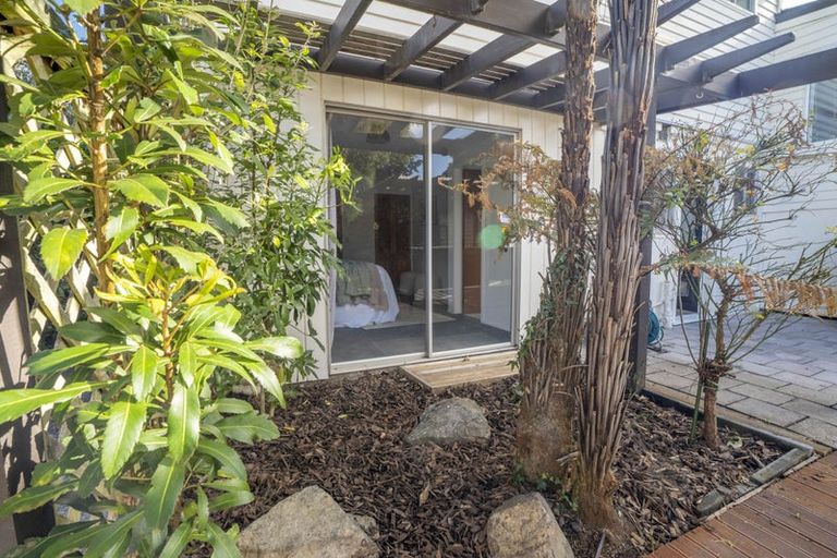 Photo of property in 4 Halswater Drive, Churton Park, Wellington, 6037
