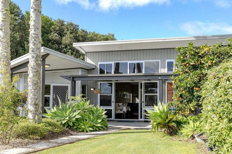 Photo of property in 4 Cochrane Drive, Kerikeri, 0230