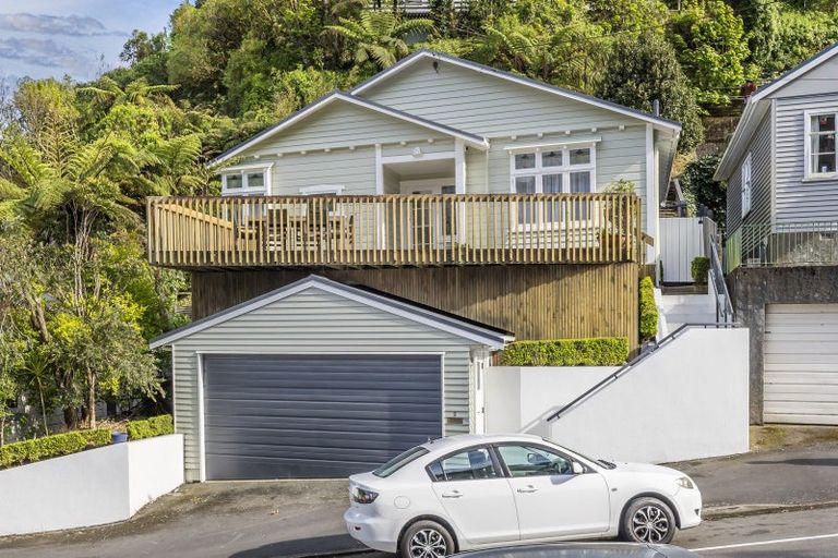 Photo of property in 5 Adams Terrace, Aro Valley, Wellington, 6021