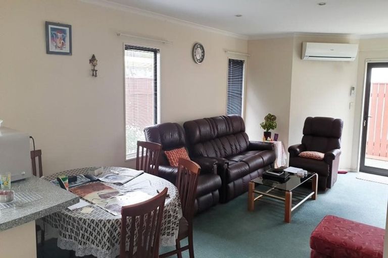 Photo of property in 164a Newlands Road, Newlands, Wellington, 6037