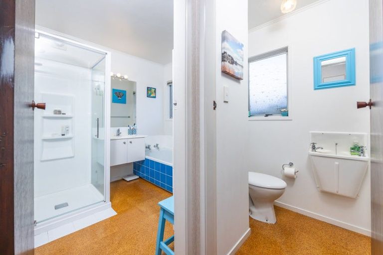 Photo of property in 13 Lachlan Drive, Dinsdale, Hamilton, 3204