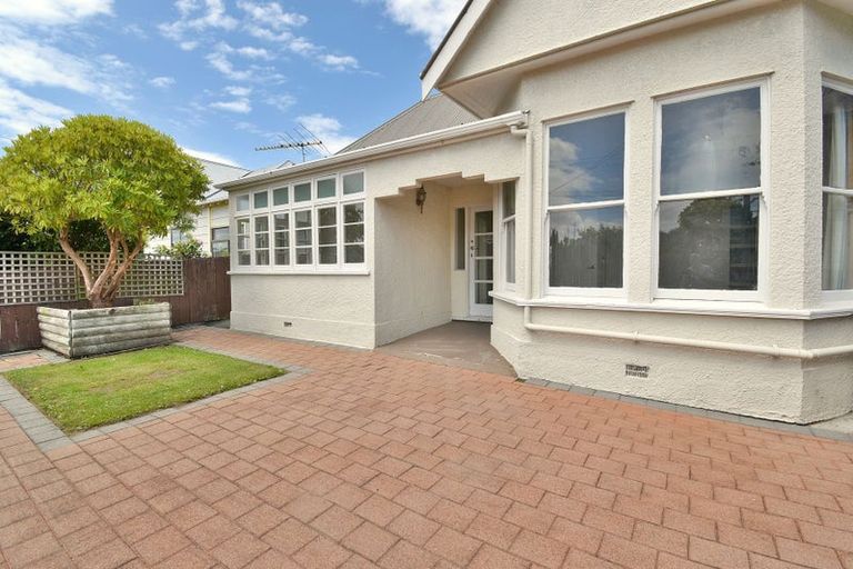 Photo of property in 12 Coughtrey Street, Saint Clair, Dunedin, 9012