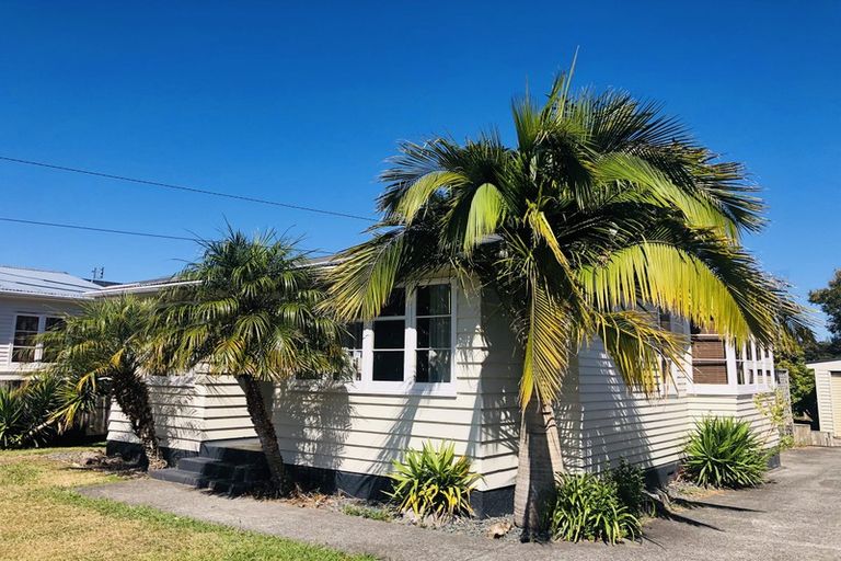 Photo of property in 7-7a Rangiatea Road, Epsom, Auckland, 1023