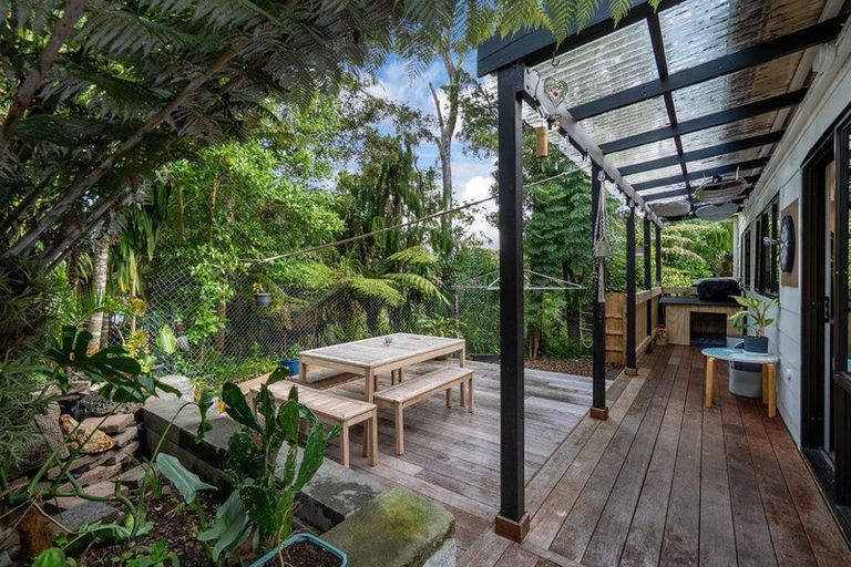 Photo of property in 3/128 Manuka Road, Bayview, Auckland, 0629
