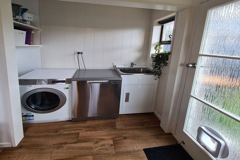 Photo of property in 32 Redwood Grove, Hokowhitu, Palmerston North, 4410