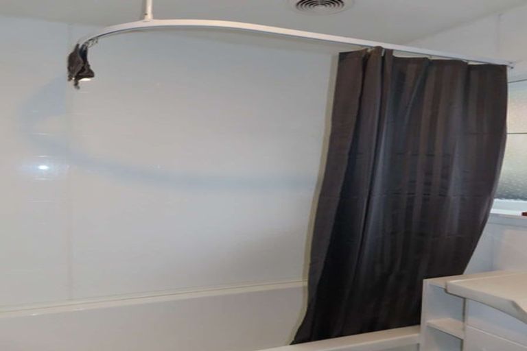 Photo of property in 87 Bassett Street, Burwood, Christchurch, 8083