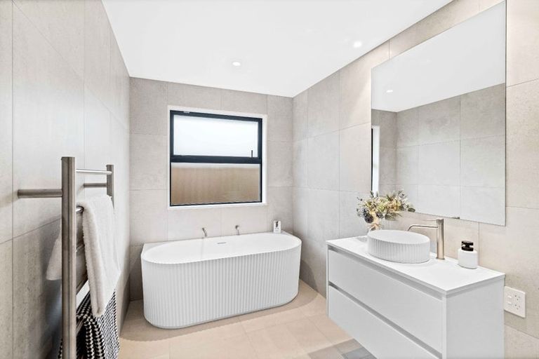 Photo of property in 35 Ridgeland Way, West Melton, 7618