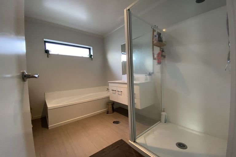 Photo of property in 37 Ipukarea Street, Weymouth, Auckland, 2103