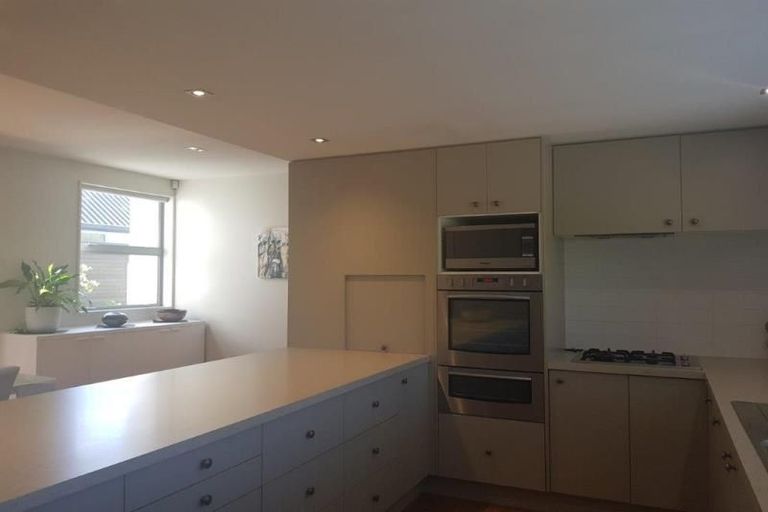 Photo of property in 110a Wairakei Road, Bryndwr, Christchurch, 8052