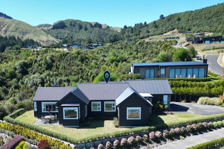 Photo of property in 4 Harrier Lane, Kinloch, Taupo, 3377