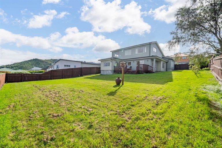 Photo of property in 13 Riverstone Drive, Riverstone Terraces, Upper Hutt, 5018