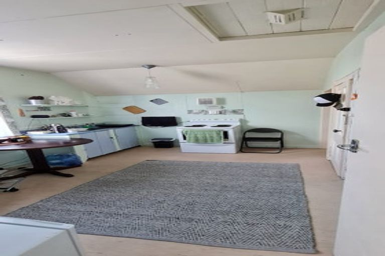 Photo of property in 6 Roxburgh Grove, Petone, Lower Hutt, 5012