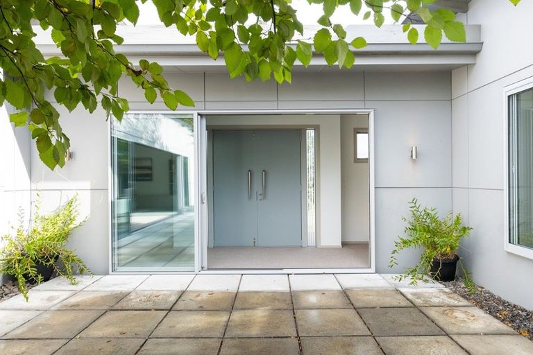 Photo of property in 6 Orotu Drive, Poraiti, Napier, 4112