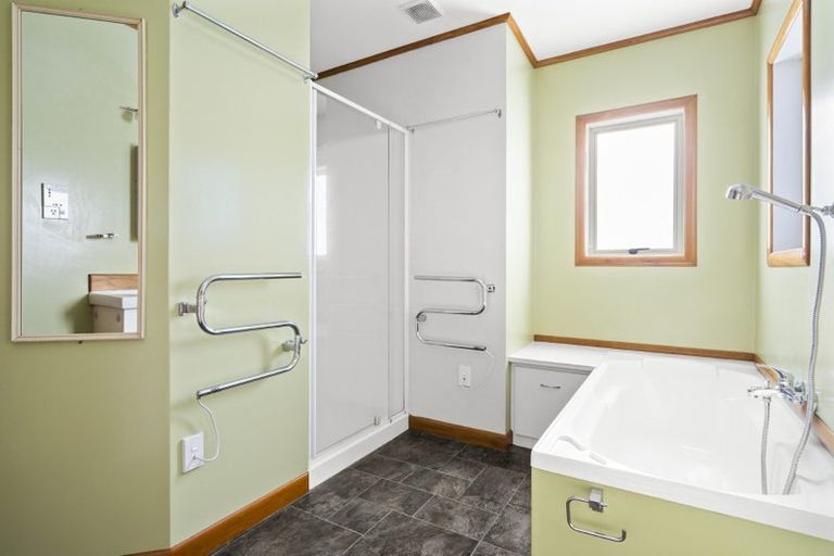 Photo of property in 11 Tomin Road, Glenview, Hamilton, 3206