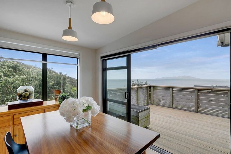 Photo of property in 7a Haunui Way, Pukerua Bay, 5026