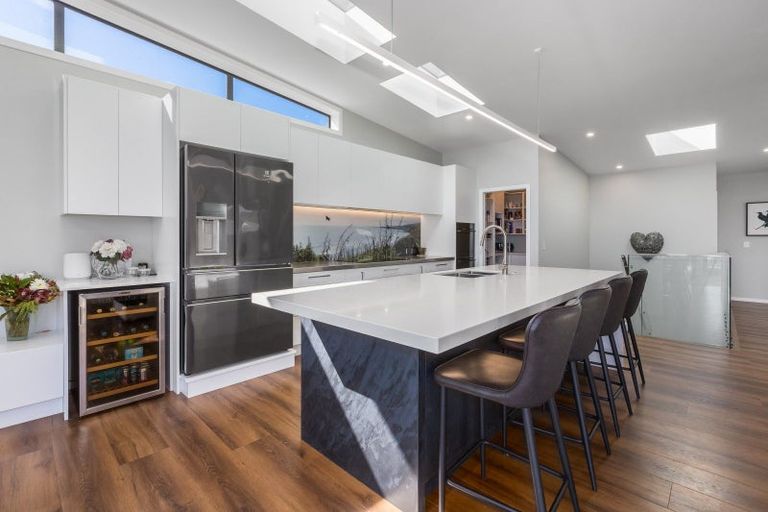 Photo of property in 35 The Esplanade, Raumati South, Paraparaumu, 5032