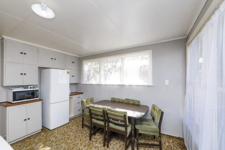 Photo of property in 4 Jackson Avenue, Highbury, Palmerston North, 4412