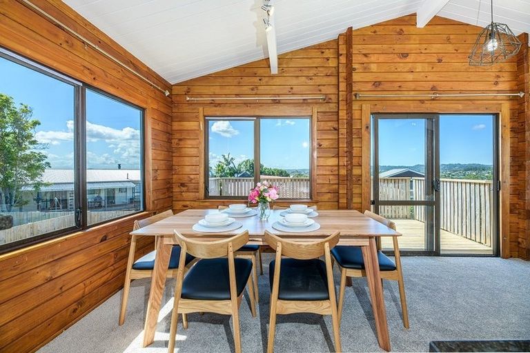 Photo of property in 22 Palomino Drive, Henderson, Auckland, 0612