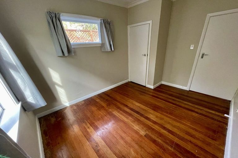 Photo of property in 46 Hinau Street, Tawa, Wellington, 5028