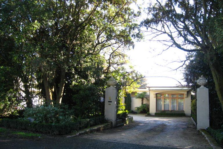 Photo of property in 8 Crichton Terrace, Cashmere, Christchurch, 8022