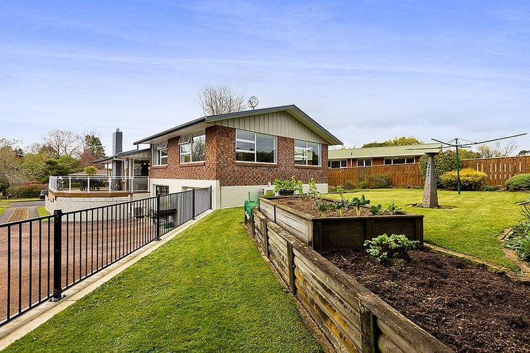 Photo of property in 13 Fairbank Avenue, Stratford, 4332