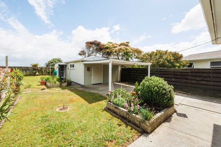 Photo of property in 45 Sutherland Crescent, Westbrook, Palmerston North, 4412