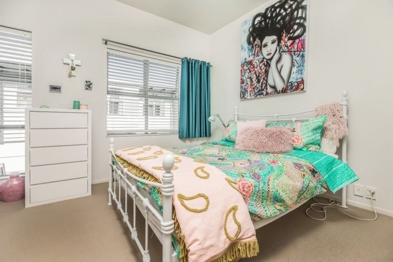 Photo of property in Habitat Apartments, 12/31 Byron Avenue, Takapuna, Auckland, 0622