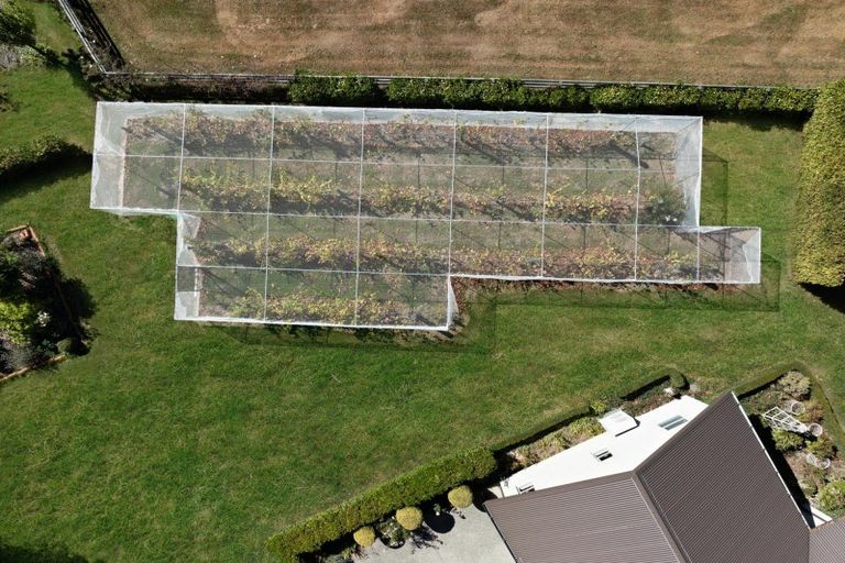 Photo of property in 8 Crawford Place, Lake Hayes, Queenstown, 9304