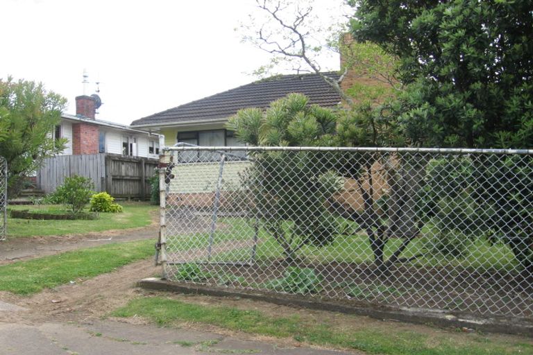 Photo of property in 237 Puhinui Road, Papatoetoe, Auckland, 2025