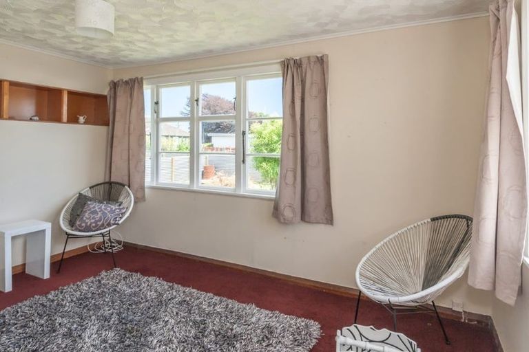 Photo of property in 17 Russell Street, Foxton, 4814