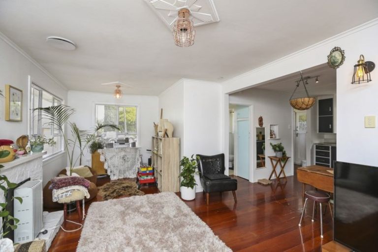 Photo of property in 73 Mill Road, Lower Vogeltown, New Plymouth, 4310