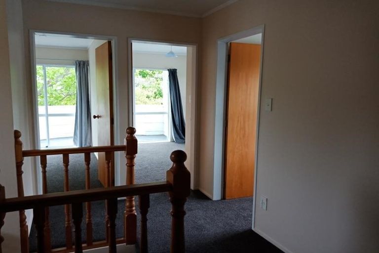 Photo of property in 1 Deller Grove, Silverstream, Upper Hutt, 5019