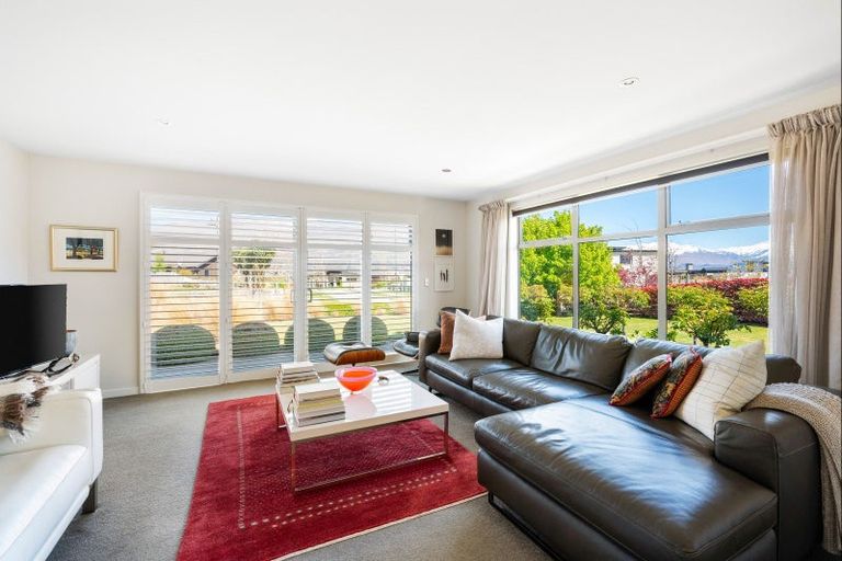 Photo of property in 4 Sunnyside Lane, Wanaka, 9305