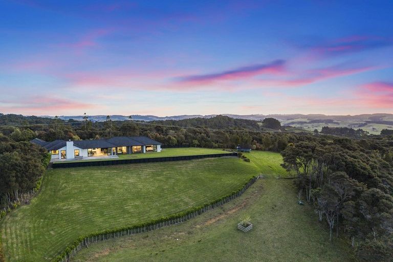 Photo of property in 317a Wishart Road, Helensville, 0875