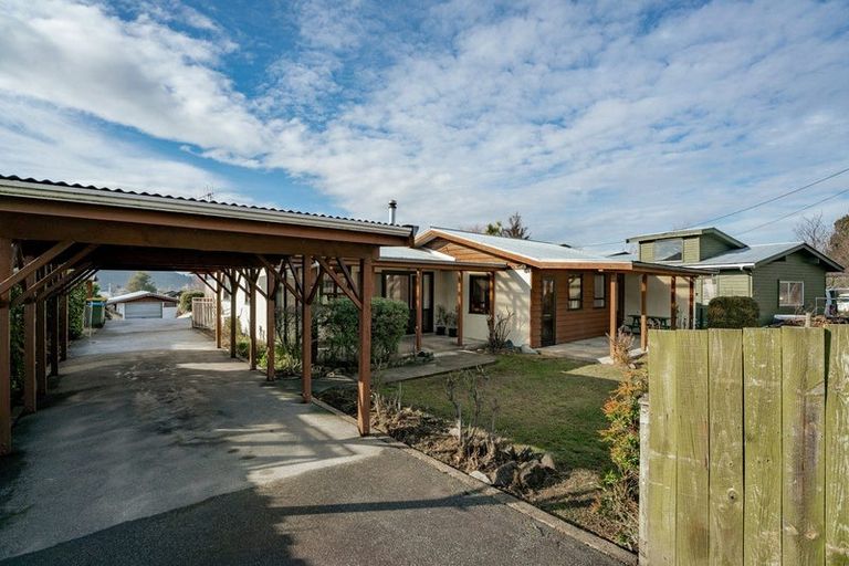 Photo of property in 138 Lagoon Avenue, Albert Town, Wanaka, 9305