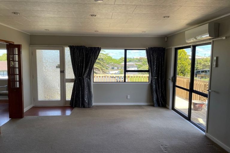 Photo of property in 22 James Walter Place, Mount Wellington, Auckland, 1060