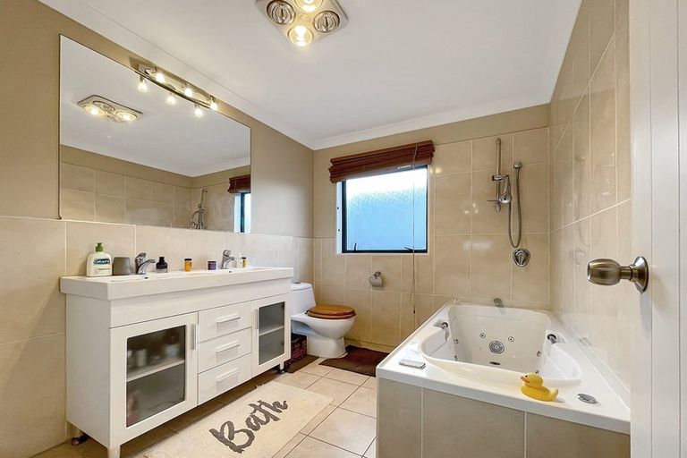 Photo of property in 12 Frankie Stevens Place, Riverstone Terraces, Upper Hutt, 5018