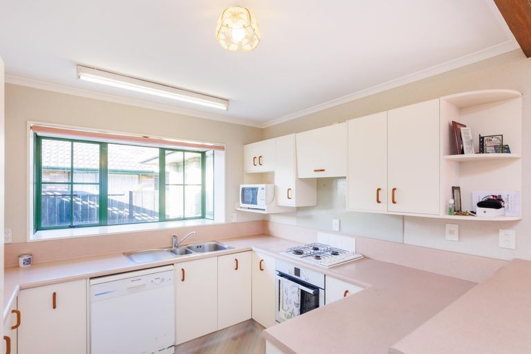 Photo of property in 107 Roy Street, Palmerston North, 4410